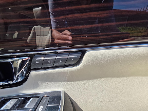 Used Jaguar XJ 2014 for sale - 75508318: Photo 17