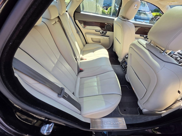 Used Jaguar XJ 2014 for sale - 75508318: Photo 27