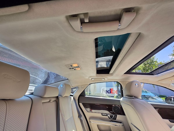 Used Jaguar XJ 2014 for sale - 75508318: Photo 28