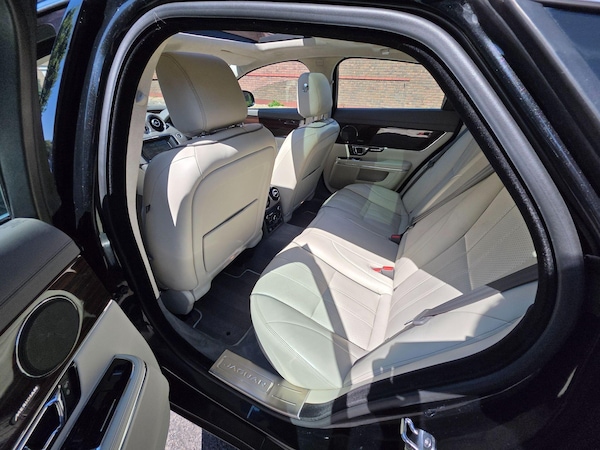 Used Jaguar XJ 2014 for sale - 75508318: Photo 30