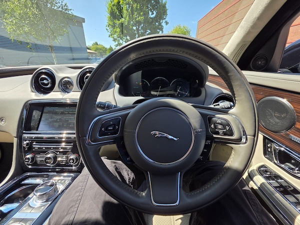 Used Jaguar XJ 2014 for sale - 75508318: Photo 42