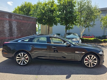 Used Jaguar XJ 2014 for sale - 75508318: Photo