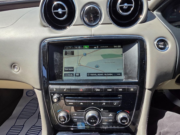 Used Jaguar XJ 2014 for sale - 75508318: Photo 52
