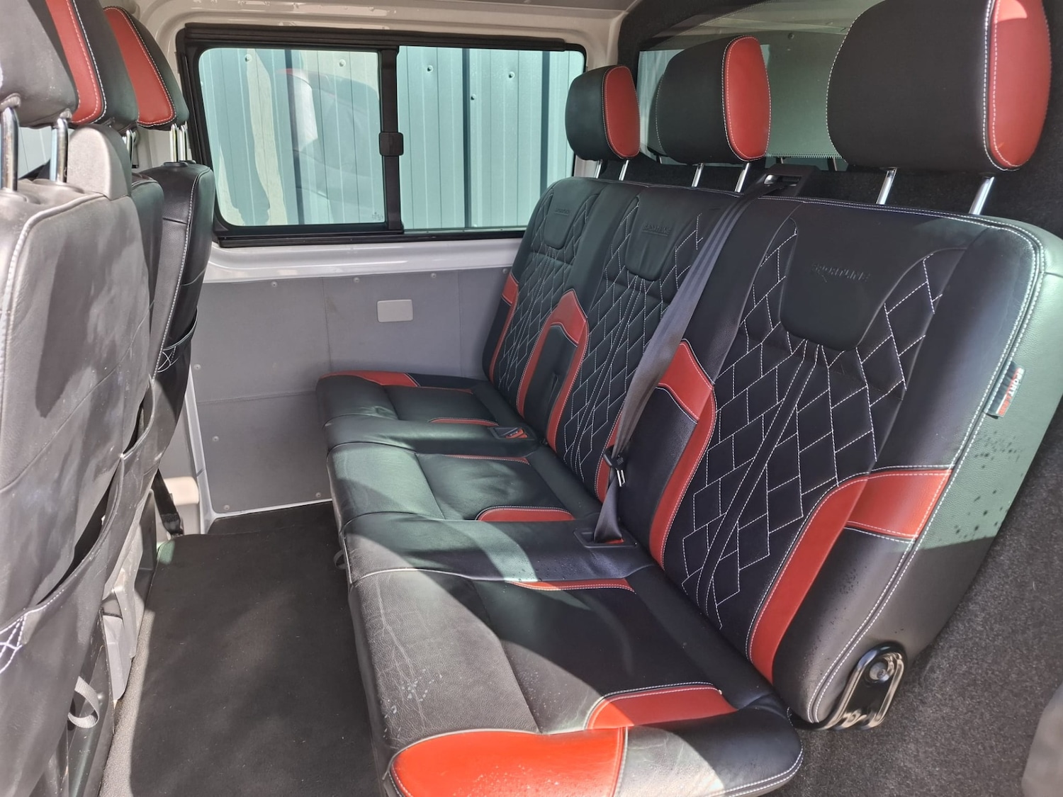 Used Volkswagen Transporter 2016 for sale - 77917563: Photo 2