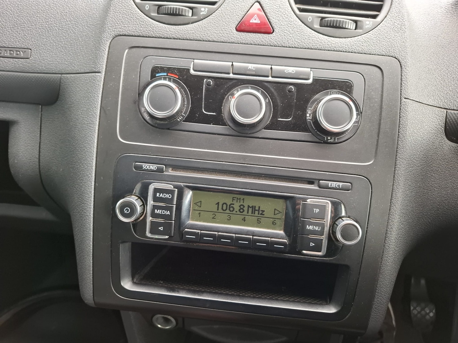 Used Volkswagen Caddy Maxi 2011 for sale - 76492304: Photo 10