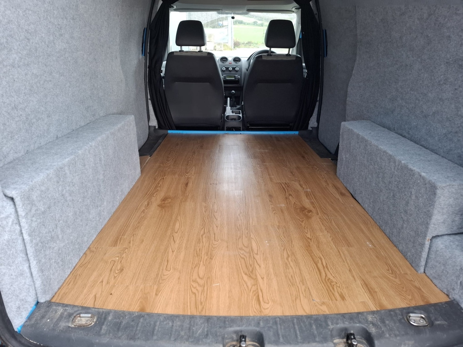 Used Volkswagen Caddy Maxi 2011 for sale - 76492304: Photo 12