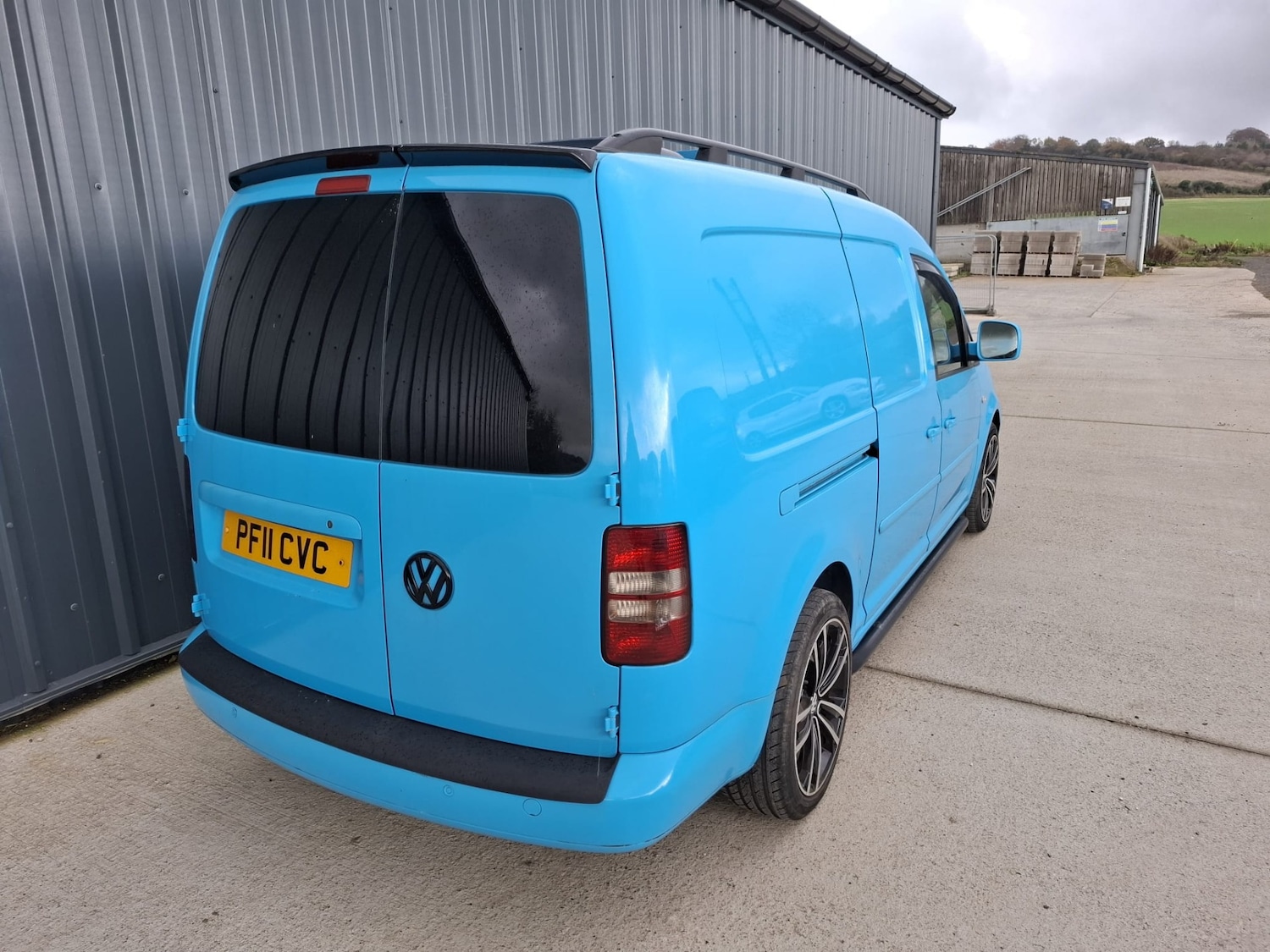 Used Volkswagen Caddy Maxi 2011 for sale - 76492304: Photo 16