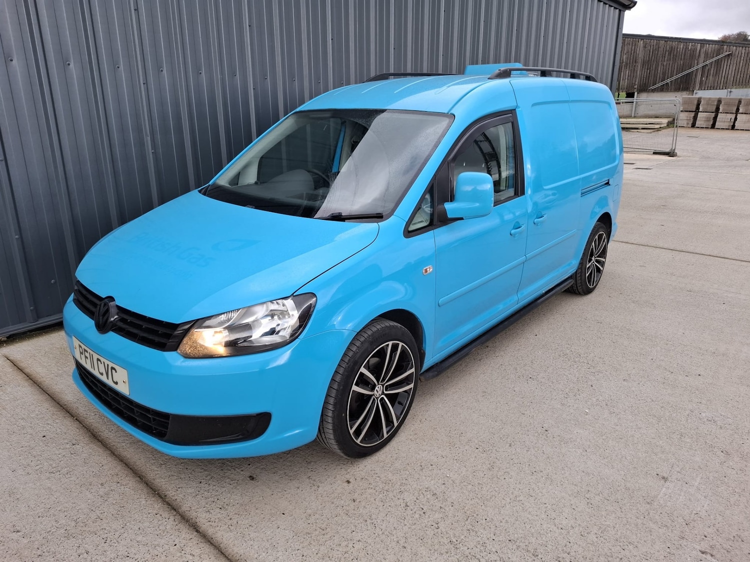 Used Volkswagen Caddy Maxi 2011 for sale - 76492304: Photo 3
