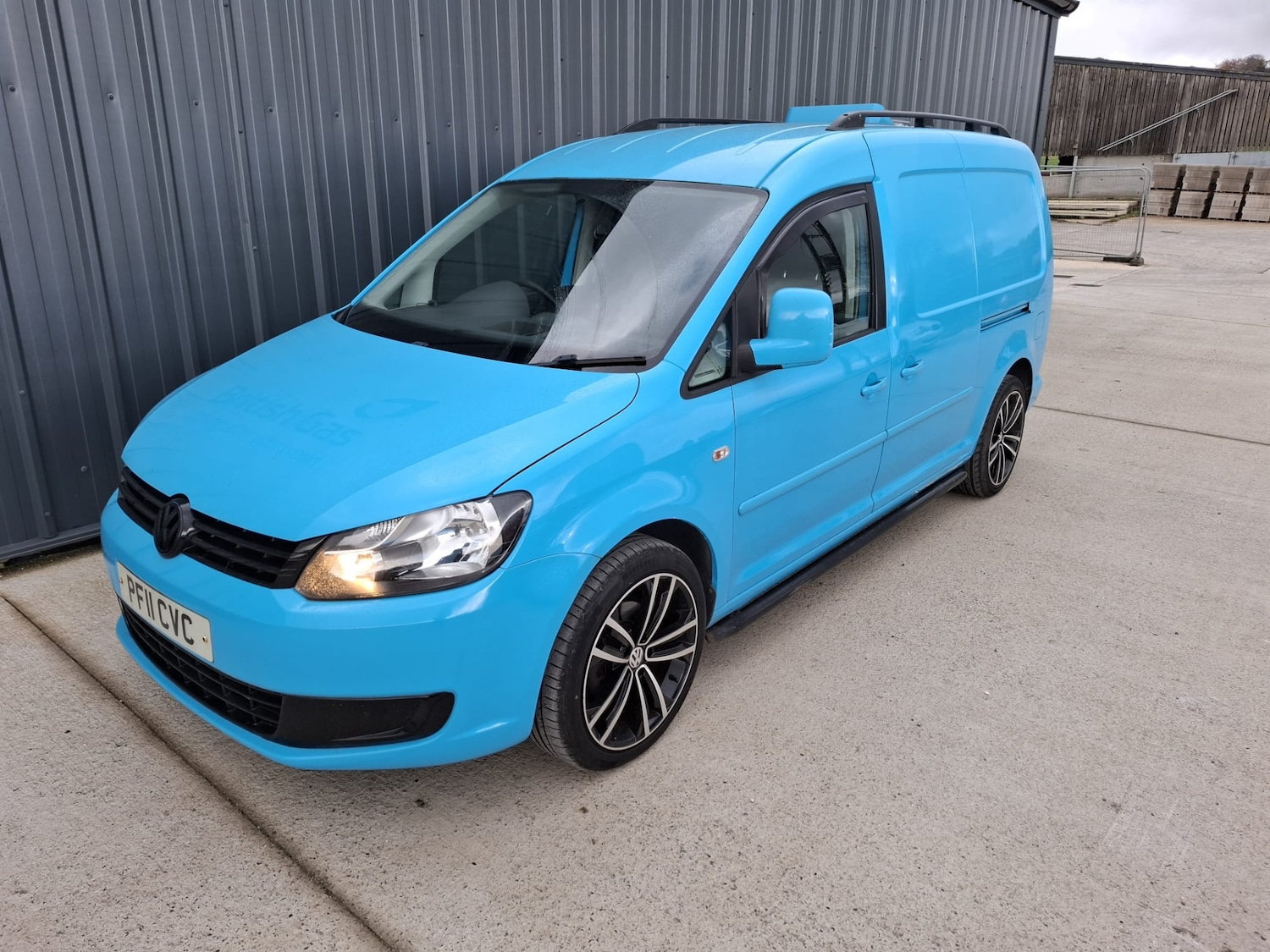 Used Volkswagen Caddy Maxi 2011 for sale - 76492304: Photo 4