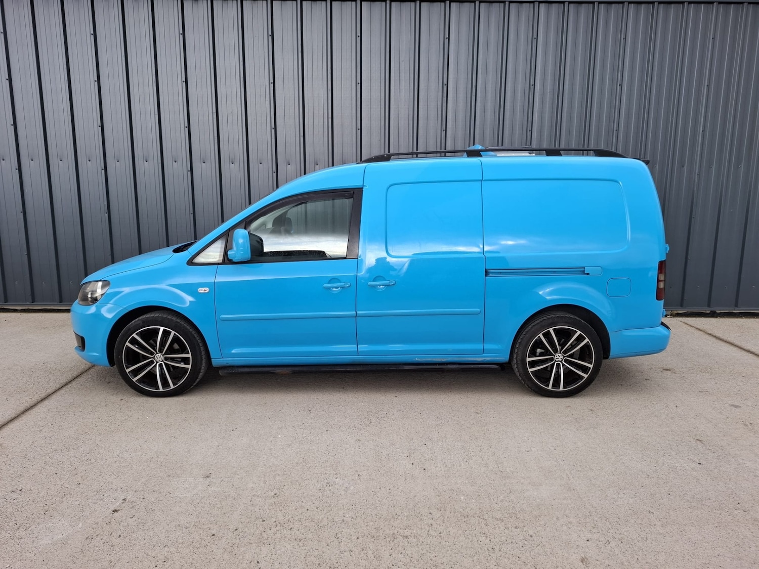 Used Volkswagen Caddy Maxi 2011 for sale - 76492304: Photo 5