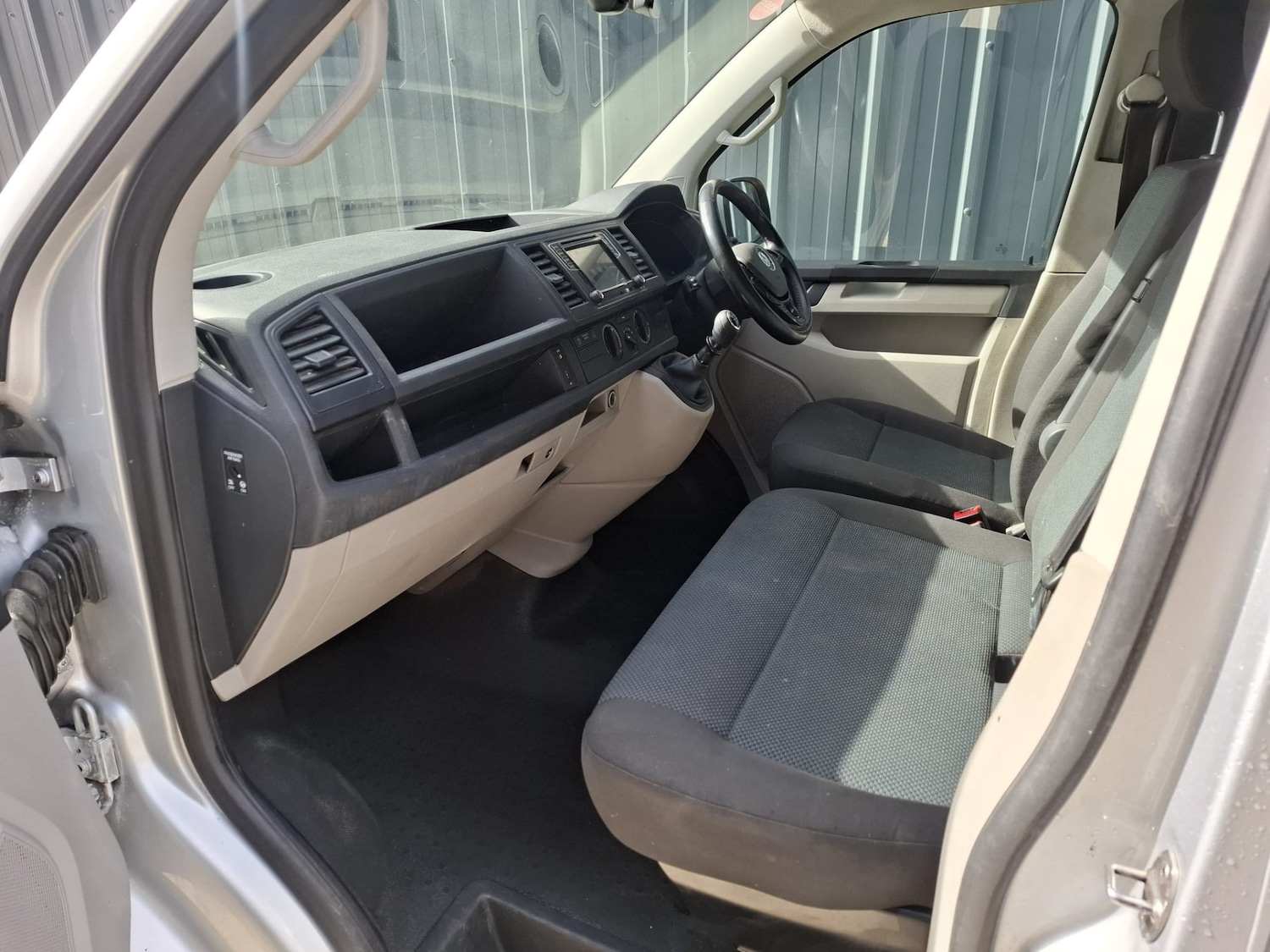 Used Volkswagen Transporter 2017 for sale - 77916083: Photo 13