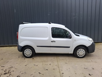 Used Renault Kangoo 2015 for sale - 77810703: Photo