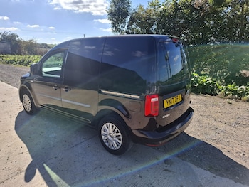 Used Volkswagen Caddy 2017 for sale - 76115271: Photo