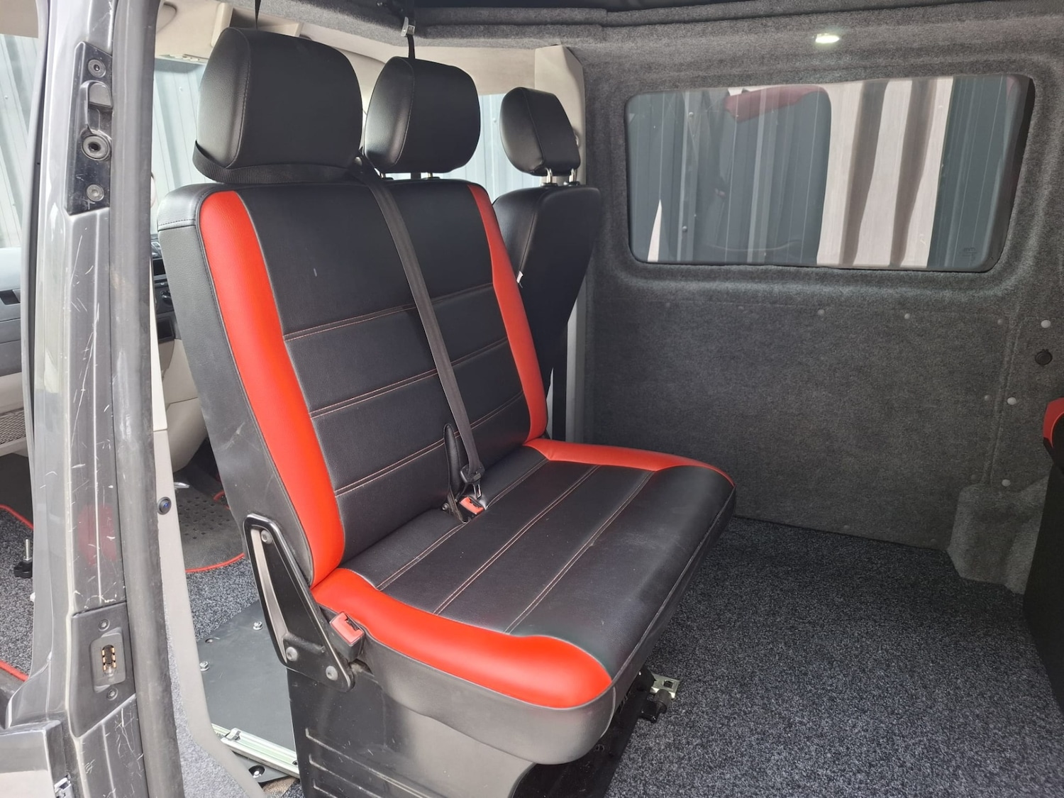 Used Volkswagen Transporter 2011 for sale - 78210311: Photo 11