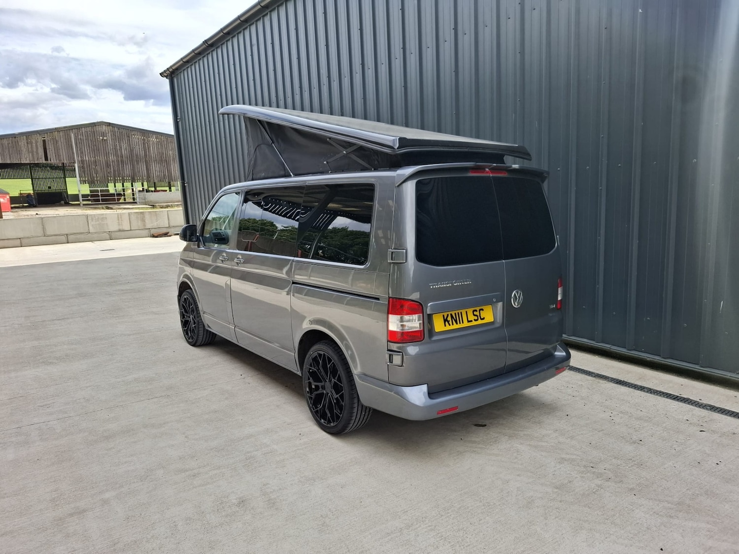 Used Volkswagen Transporter 2011 for sale - 76758990: Photo 3