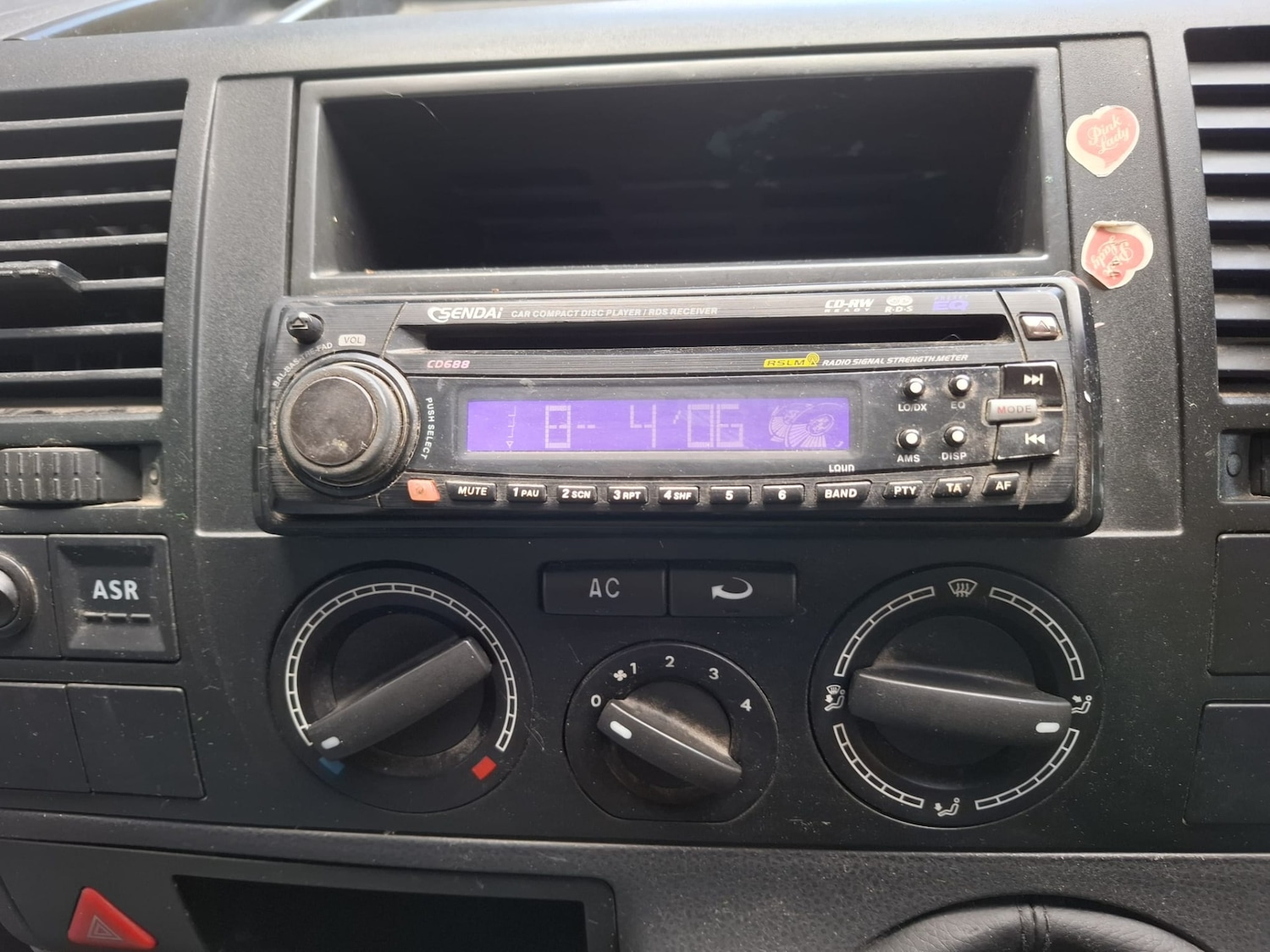 Used Volkswagen Transporter 2004 for sale - 76343834: Photo 11