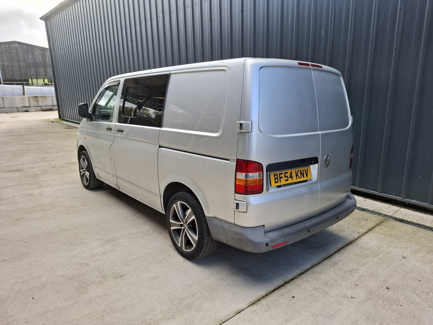 Used Volkswagen Transporter 2004 for sale - 76343834: Photo 9