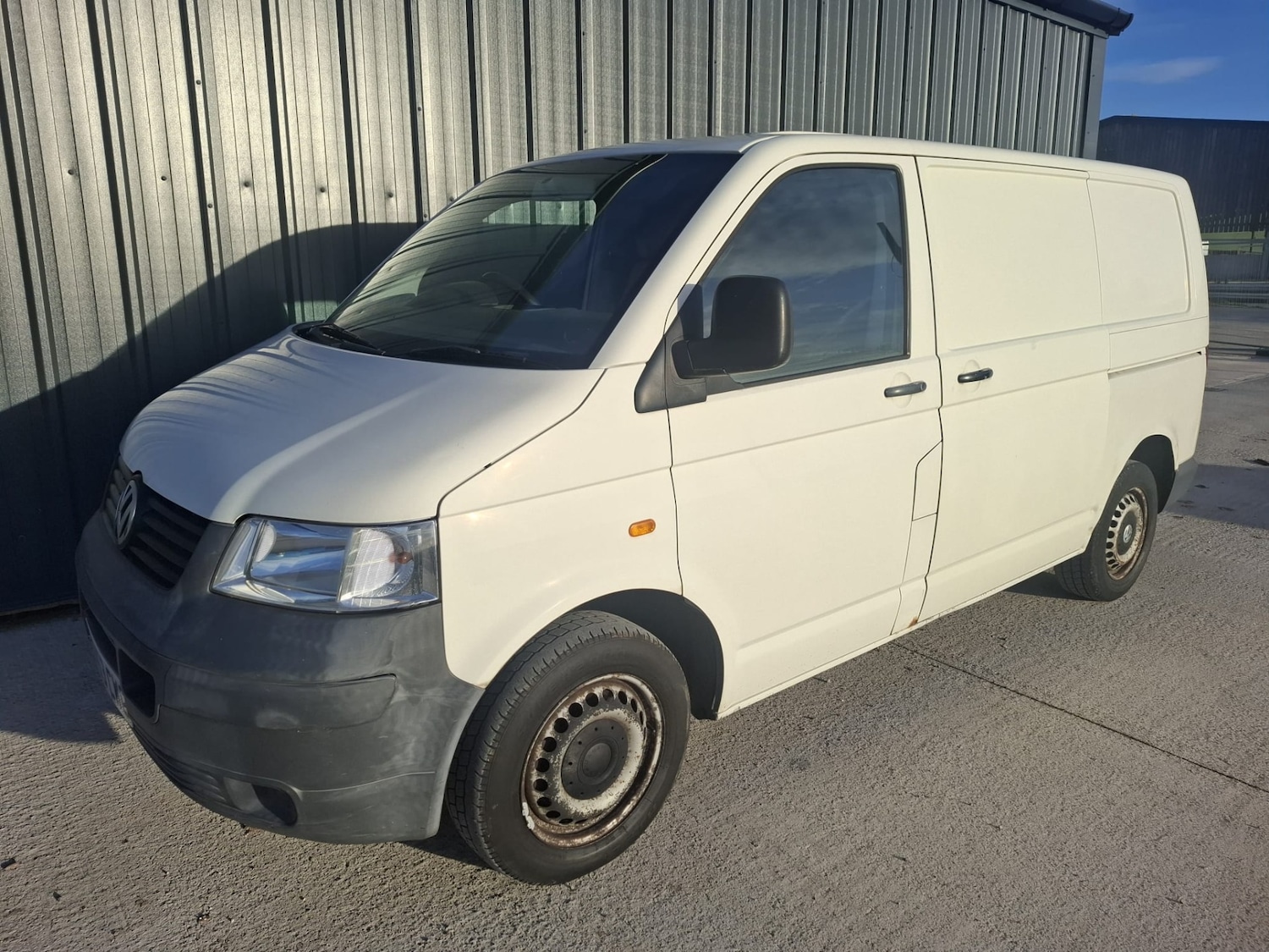 Used Volkswagen Transporter 2003 for sale - 76384722: Photo 2
