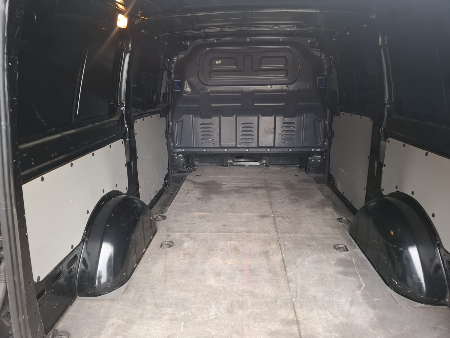 Used Mercedes-Benz Vito 2018 for sale - 76770299: Photo 12