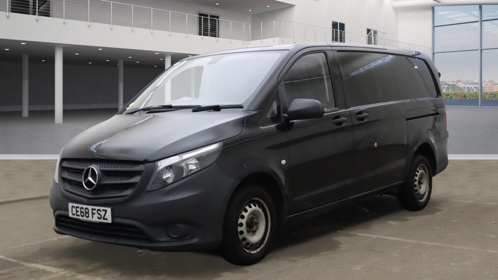 Used Mercedes-Benz Vito 2018 for sale - 76770299: Photo 2