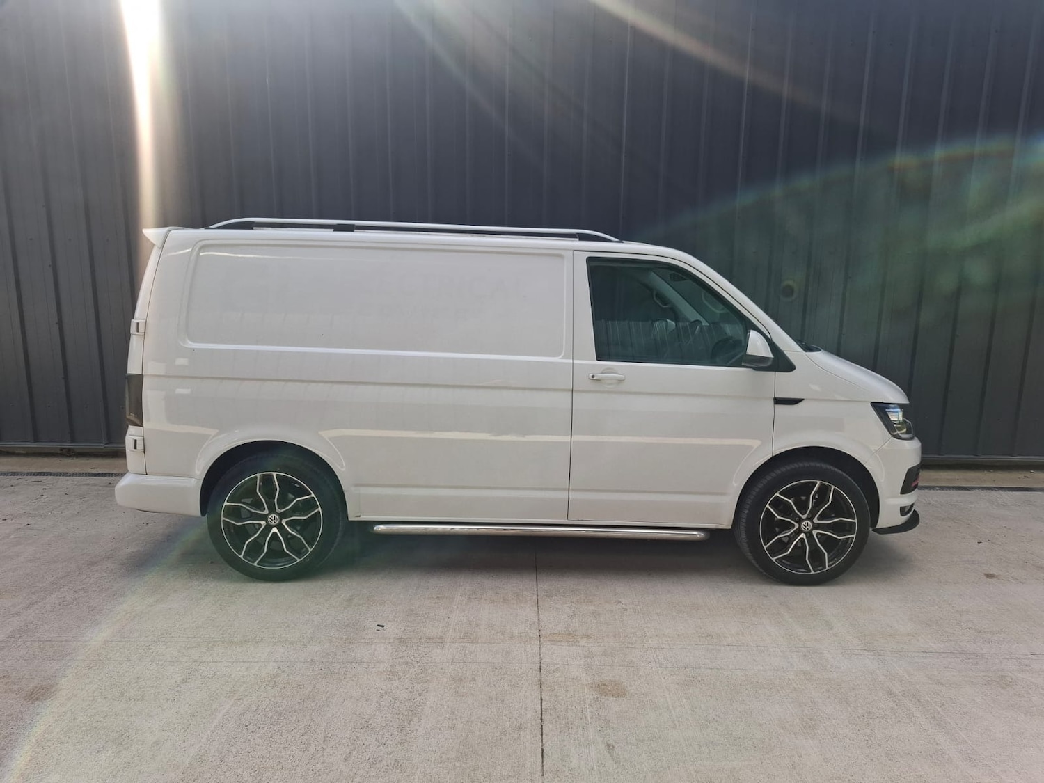 Used Volkswagen Transporter 2017 for sale - 78122214: Photo 2