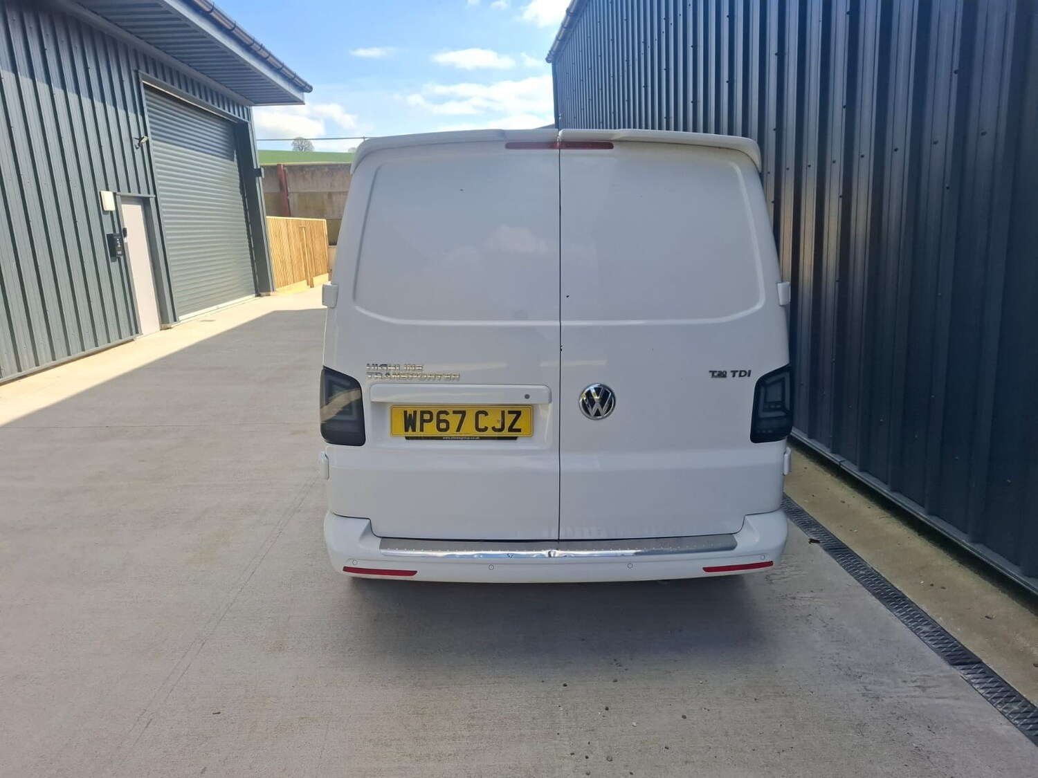 Used Volkswagen Transporter 2017 for sale - 78122214: Photo 4