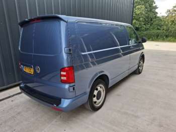Used Volkswagen Transporter 2017 for sale - 75056185: Photo