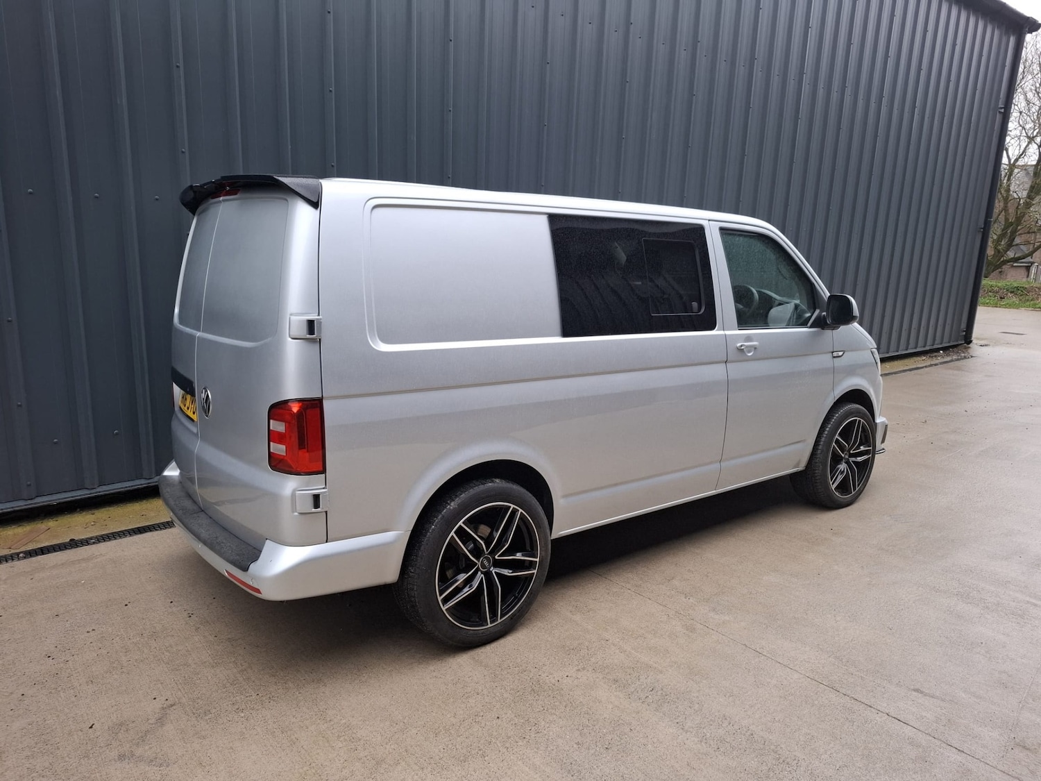Used Volkswagen Transporter 2016 for sale - 77380761: Photo 2