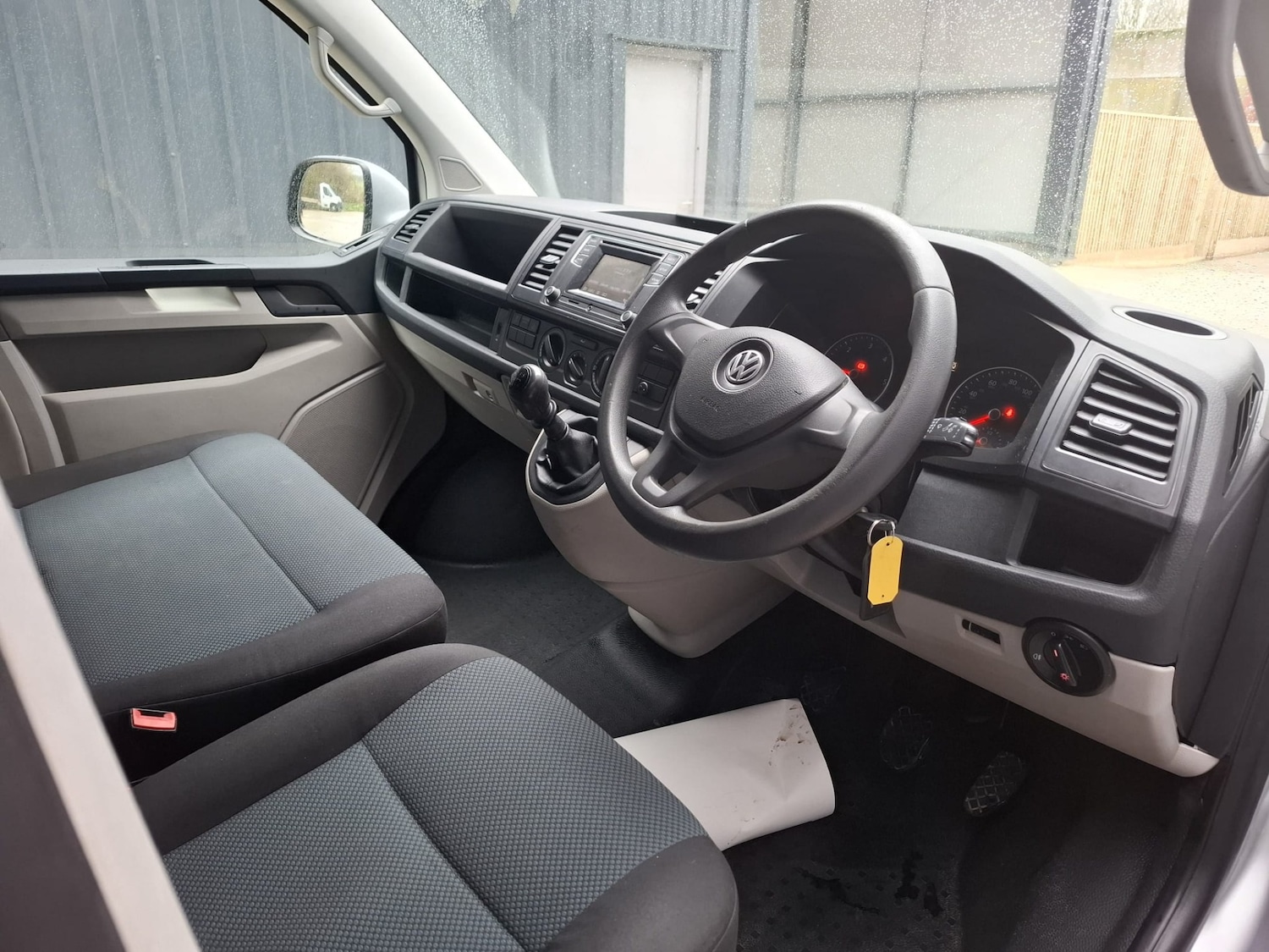 Used Volkswagen Transporter 2016 for sale - 77380761: Photo 6