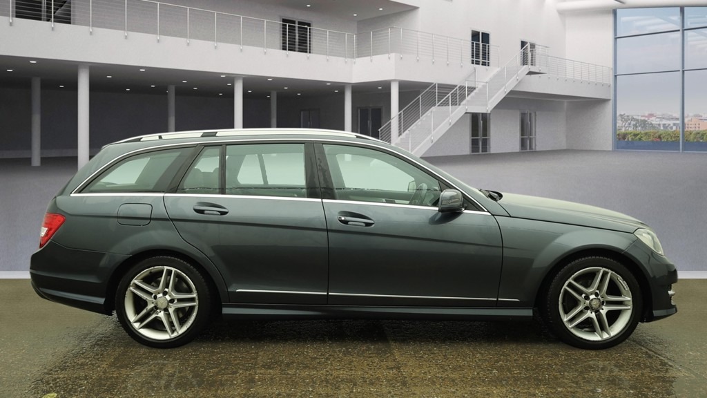 Used Mercedes-Benz C Class 2012 for sale - 77277656: Photo 5