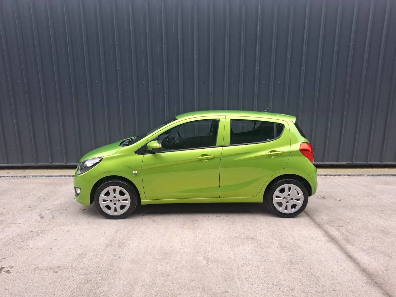 Used Vauxhall Viva 2016 for sale - 77277646: Photo 25