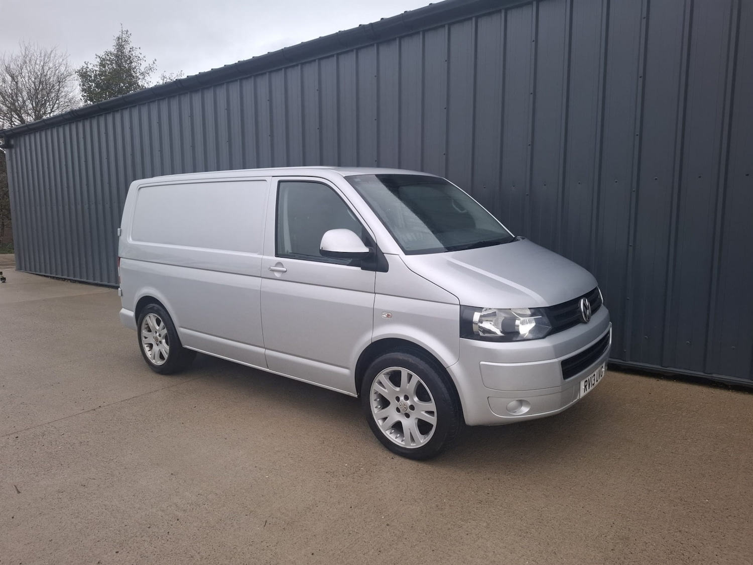 Used Volkswagen Transporter 2013 for sale - 76548015: Photo 12
