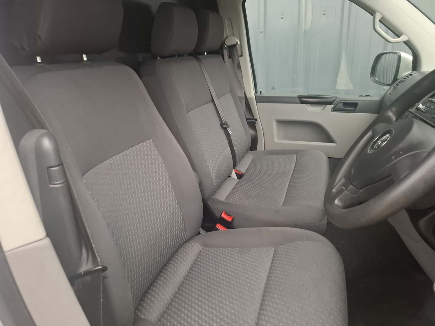 Used Volkswagen Transporter 2013 for sale - 76548015: Photo 14