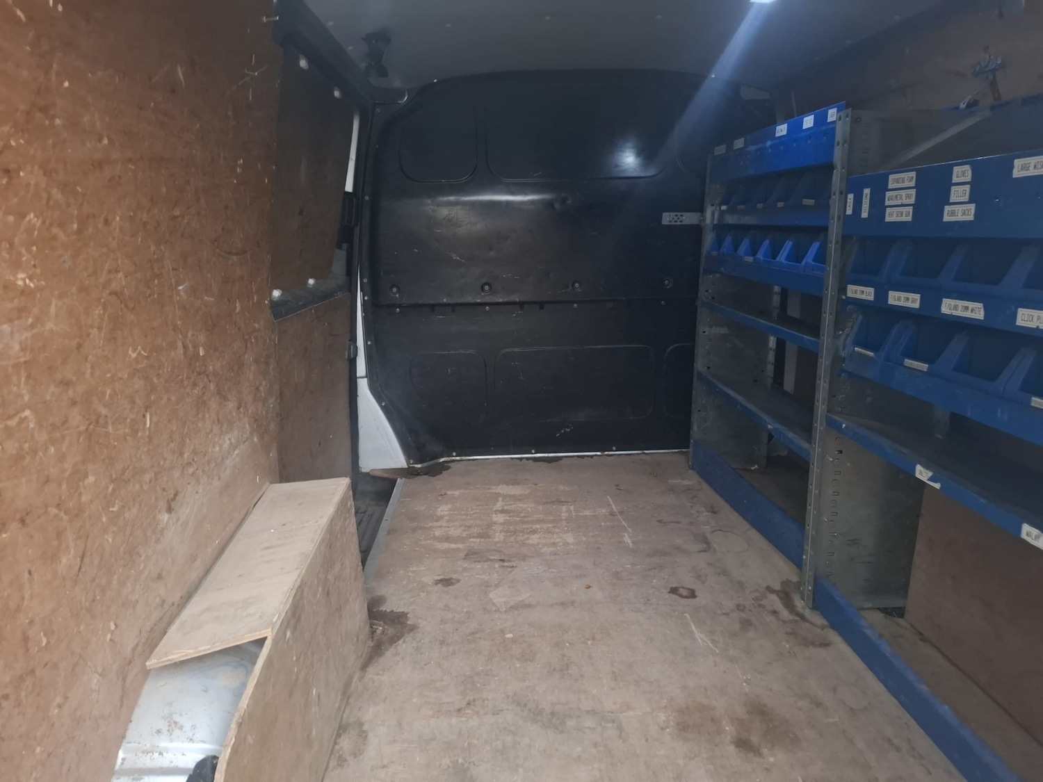 Used Volkswagen Transporter 2013 for sale - 76548015: Photo 16