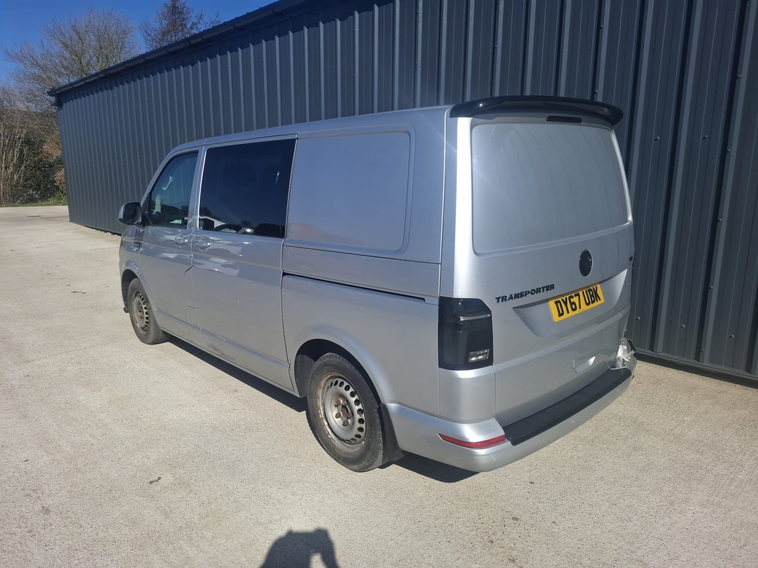 Used Volkswagen Transporter 2017 for sale - 77932686: Photo 3