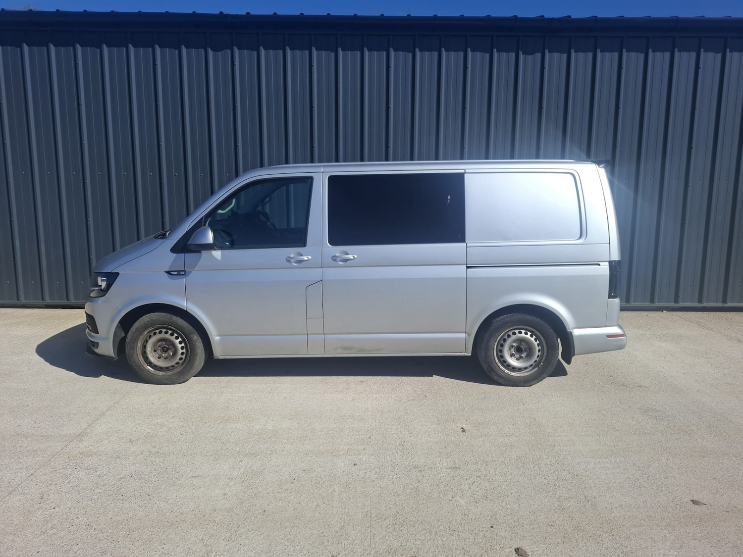 Used Volkswagen Transporter 2017 for sale - 77932686: Photo 4
