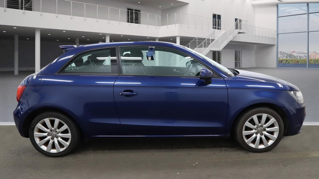 Used Audi A1 2011 for sale - 76770273: Photo 11