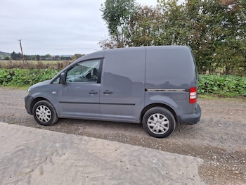 Used Volkswagen Caddy 2011 for sale - 76281811: Photo 2