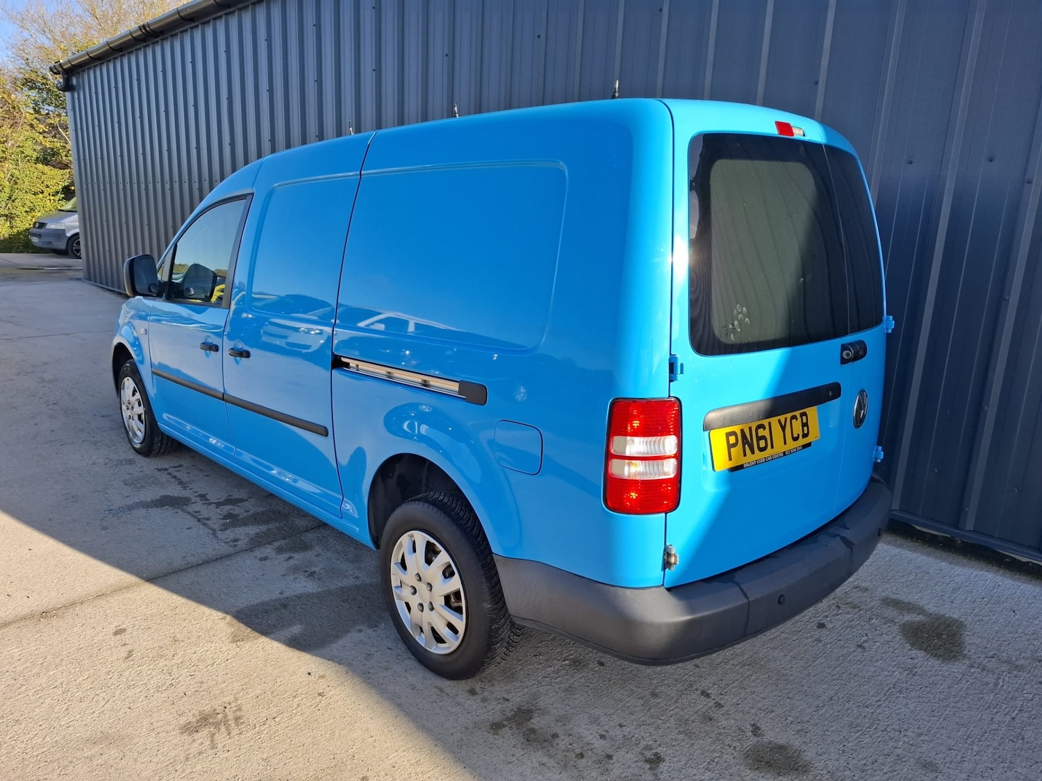 Used Volkswagen Caddy Maxi 2011 for sale - 76363114: Photo 11