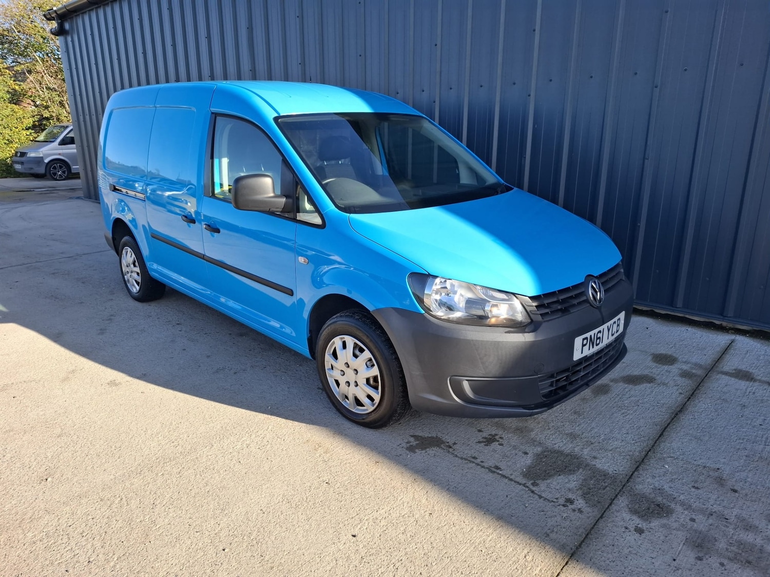Used Volkswagen Caddy Maxi 2011 for sale - 76363114: Photo 2