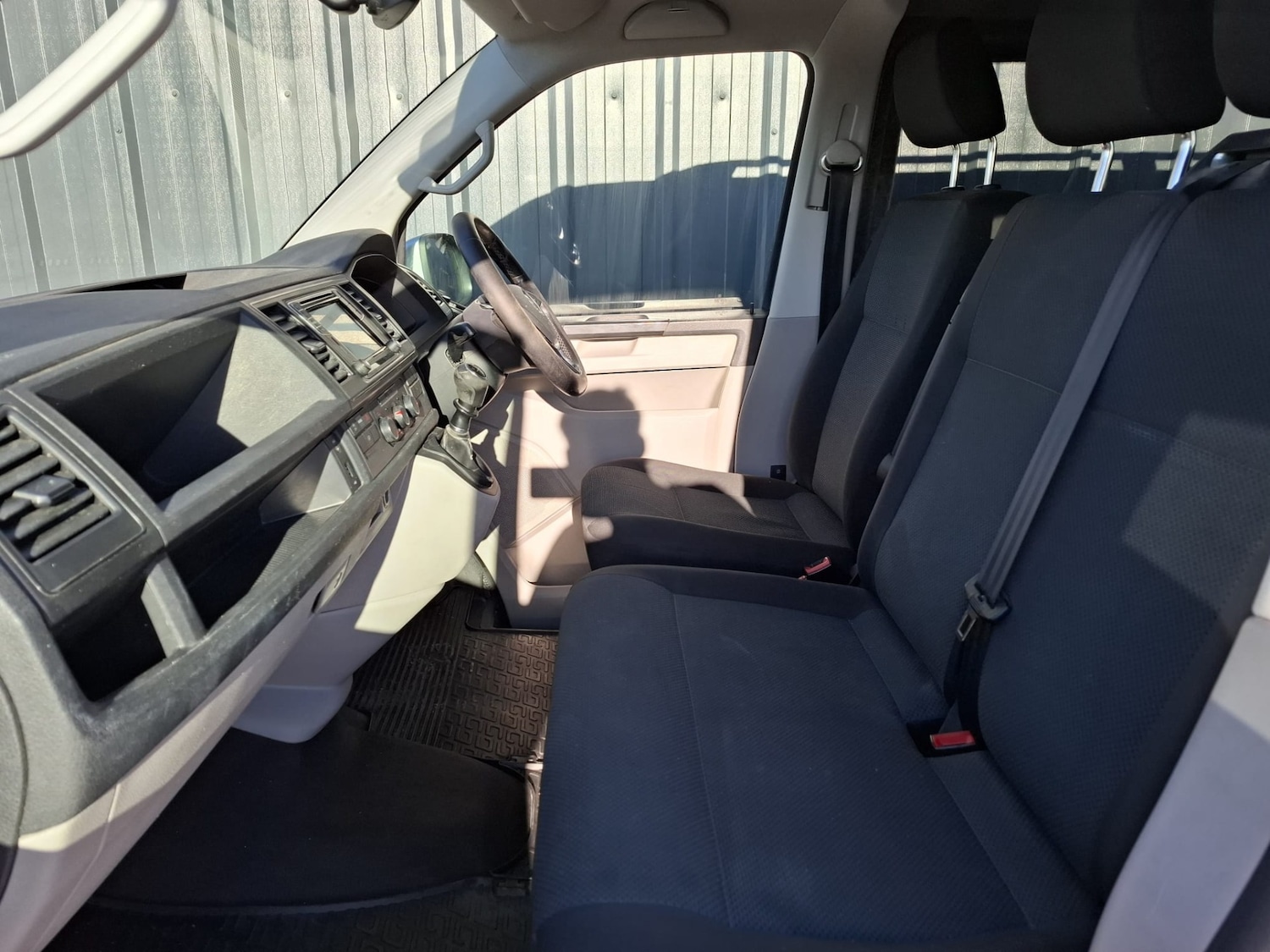 Used Volkswagen Transporter 2017 for sale - 77934843: Photo 12