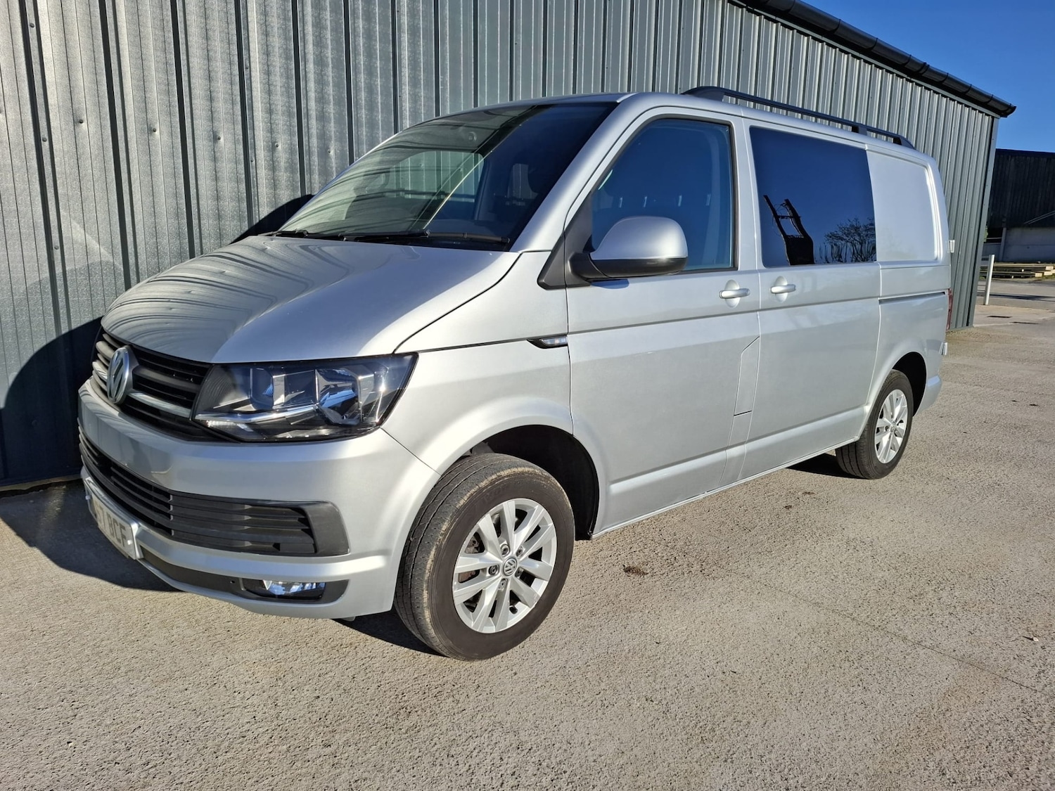 Used Volkswagen Transporter 2017 for sale - 77934843: Photo 2