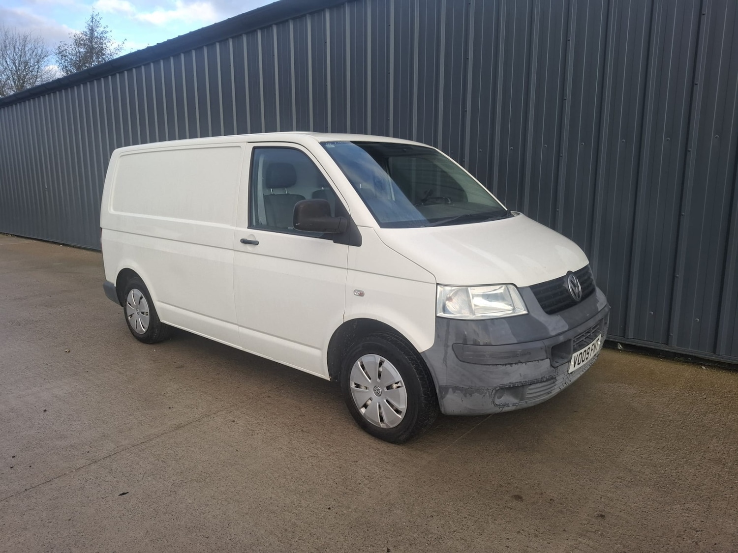 Used Volkswagen Transporter 2009 for sale - 76779213: Photo 1