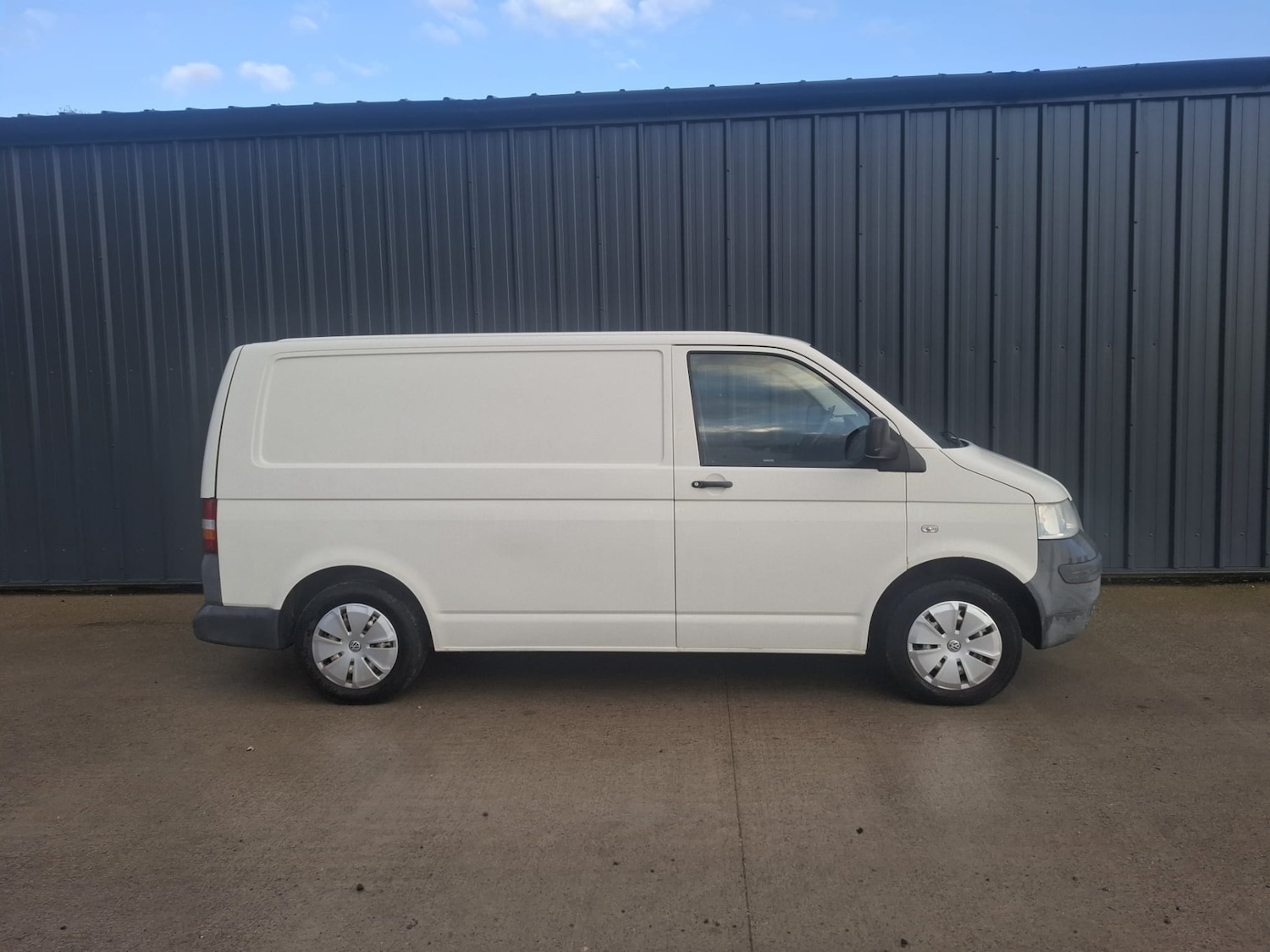 Used Volkswagen Transporter 2009 for sale - 76779213: Photo 6