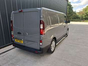 Used Nissan NV300 2017 for sale - 75055223: Photo