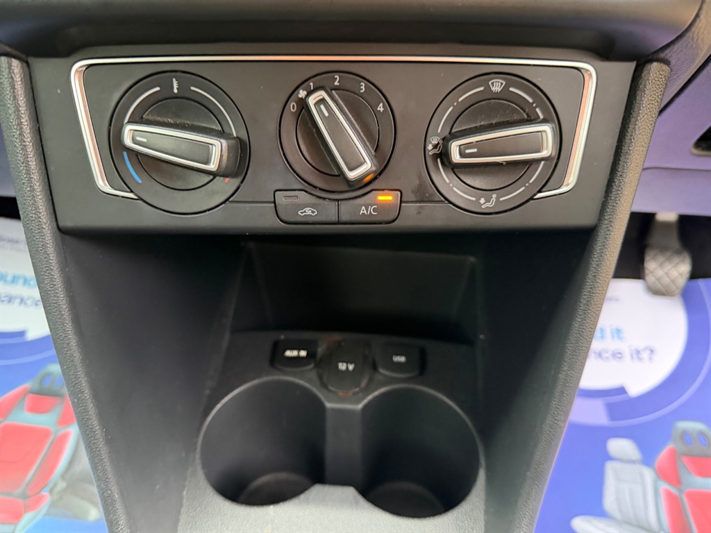 Used Volkswagen Polo 2015 for sale - 77686064: Photo 17