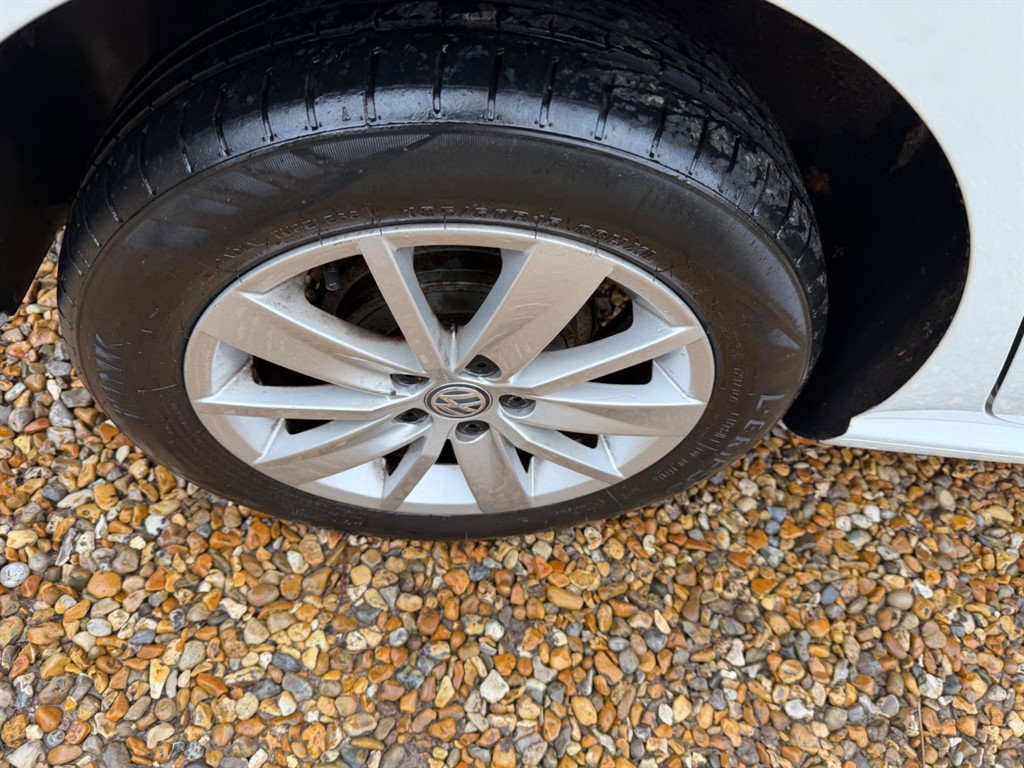 Used Volkswagen Polo 2015 for sale - 77686064: Photo 22