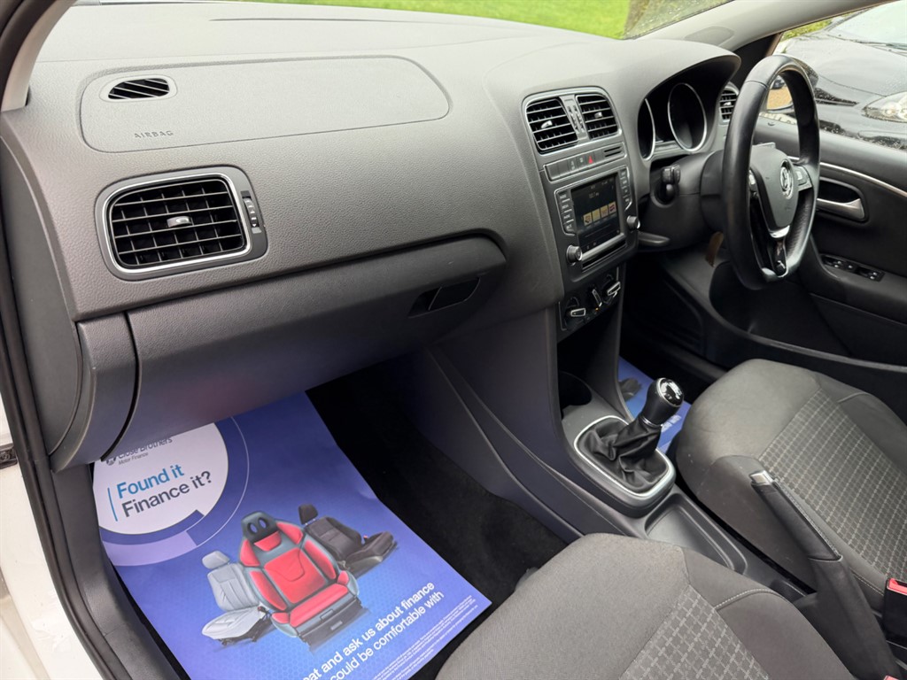 Used Volkswagen Polo 2015 for sale - 77686064: Photo 3