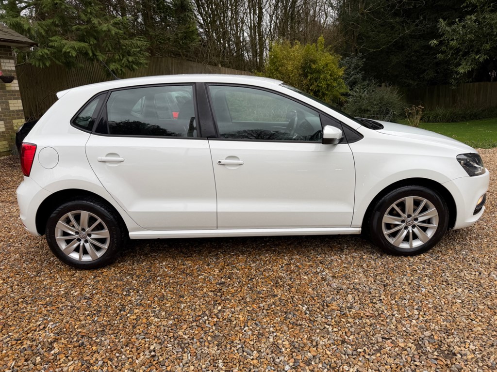 Used Volkswagen Polo 2015 for sale - 77686064: Photo 6