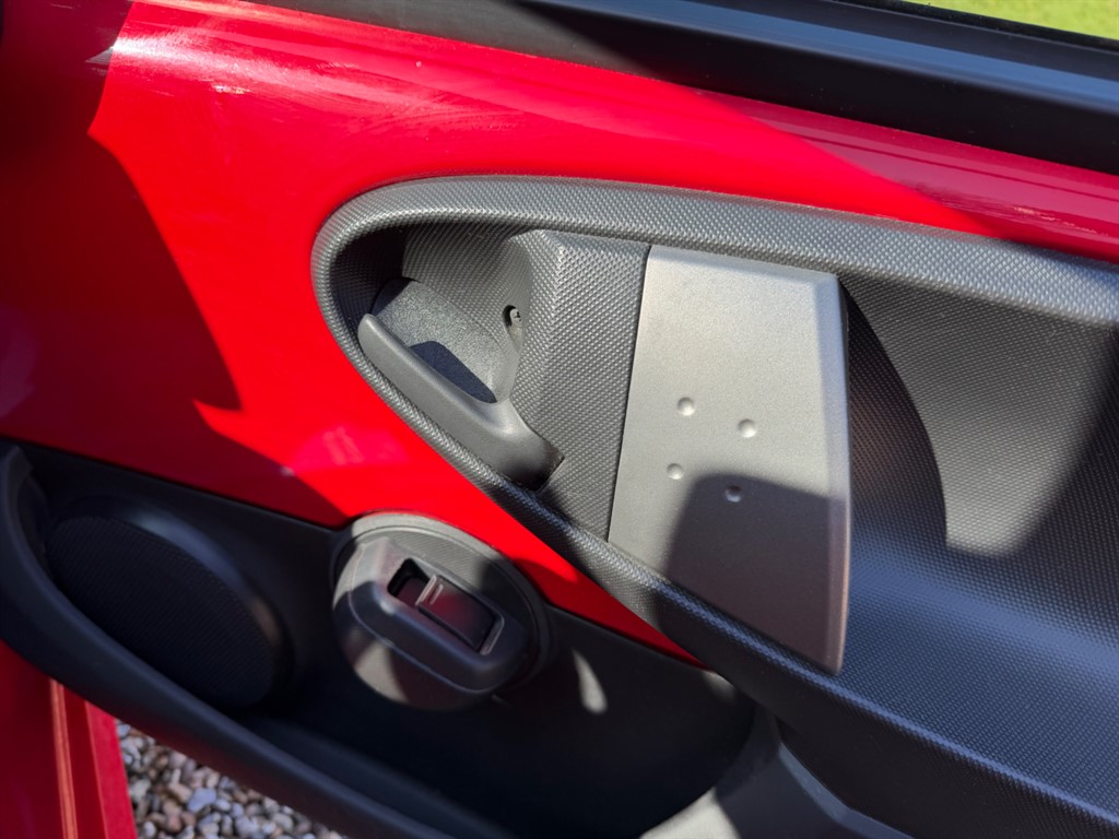 Used Peugeot 107 2014 for sale - 77763086: Photo 18